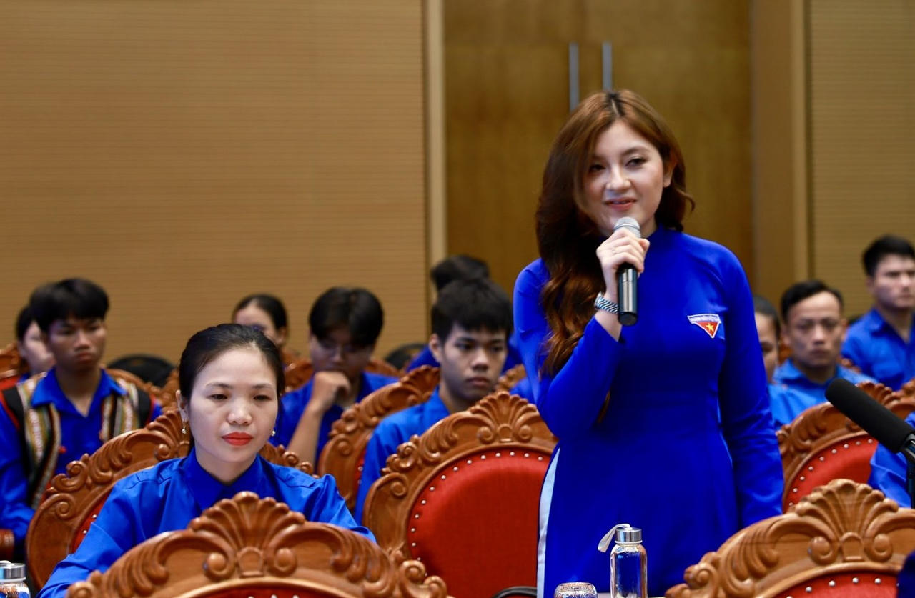 Thanh niên Gia Lai nêu ý kiến tại hội nghị. (Ảnh: Ngọc Minh)
