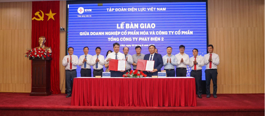 Lễ bàn giao giữa doanh nghiệp cổ phần hoá và Công ty cổ phần EVNGENCO2