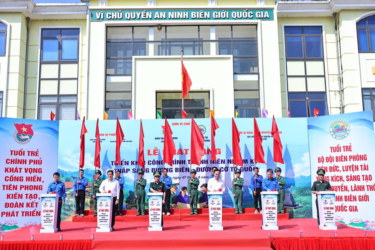 Đoàn Thanh niên Chính phủ phát động triển khai công trình thanh niên nhiệm kỳ “Thắp sáng đường biên – Đường cờ Tổ quốc”