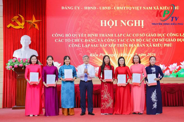 Kiều Phú tổ chức Hội nghị công bố quyết định thành lập các cơ sở giáo dục công lập sau sắp xếp - Ảnh 12.