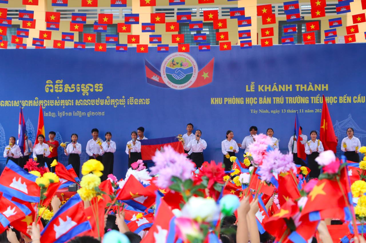Tây Ninh triển khai dạy tiếng Khmer tại vùng đồng bào dân tộc