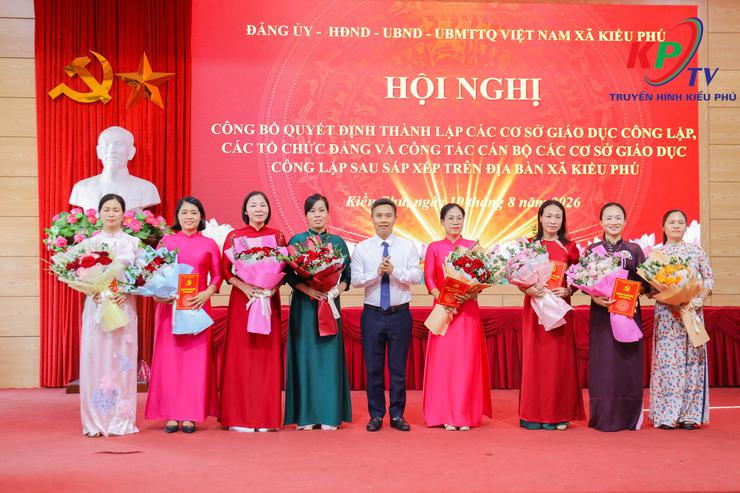 Kiều Phú tổ chức Hội nghị công bố quyết định thành lập các cơ sở giáo dục công lập sau sắp xếp - Ảnh 21.