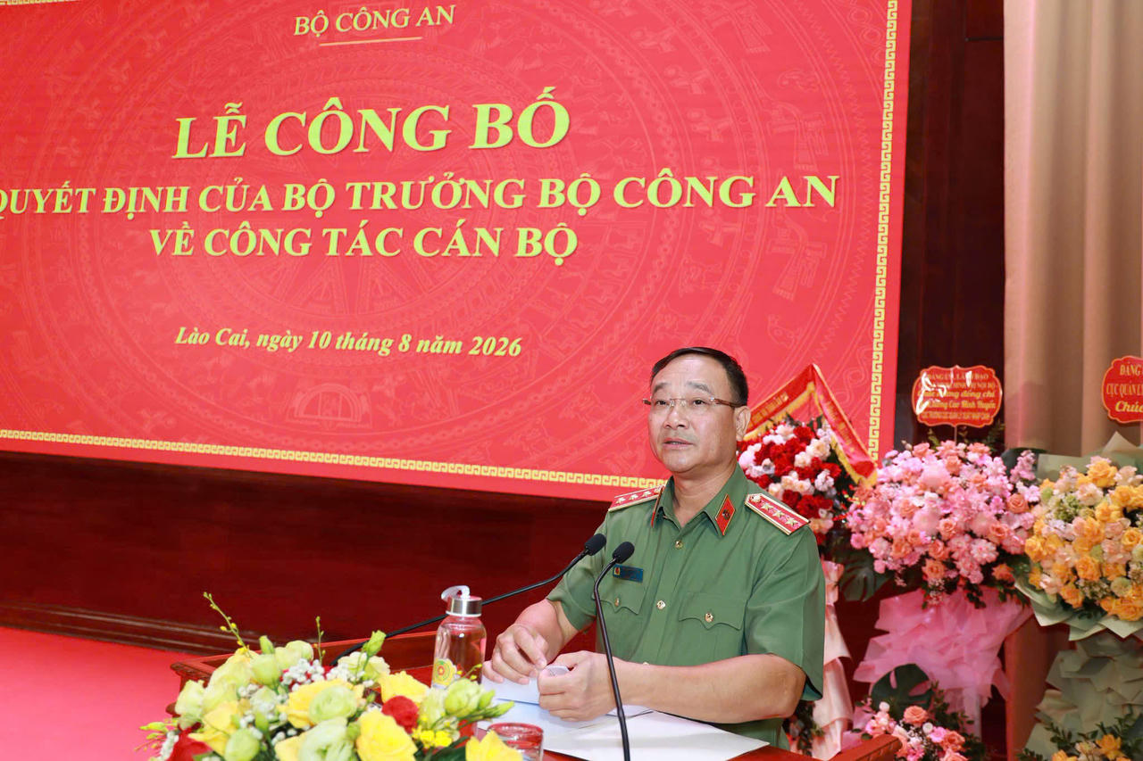 Thượng tướng Phạm Thế Tùng - Thứ trưởng Bộ Công an phát biểu giao nhiệm vụ. (Ảnh: Công an tỉnh Lào Cai)