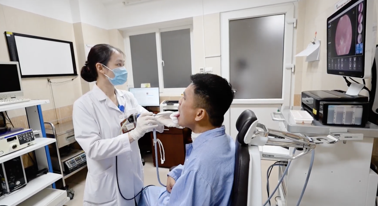 Hóc xương cá, biến chứng nguy hiểm từ thói quen 'chữa mẹo' sai lầm