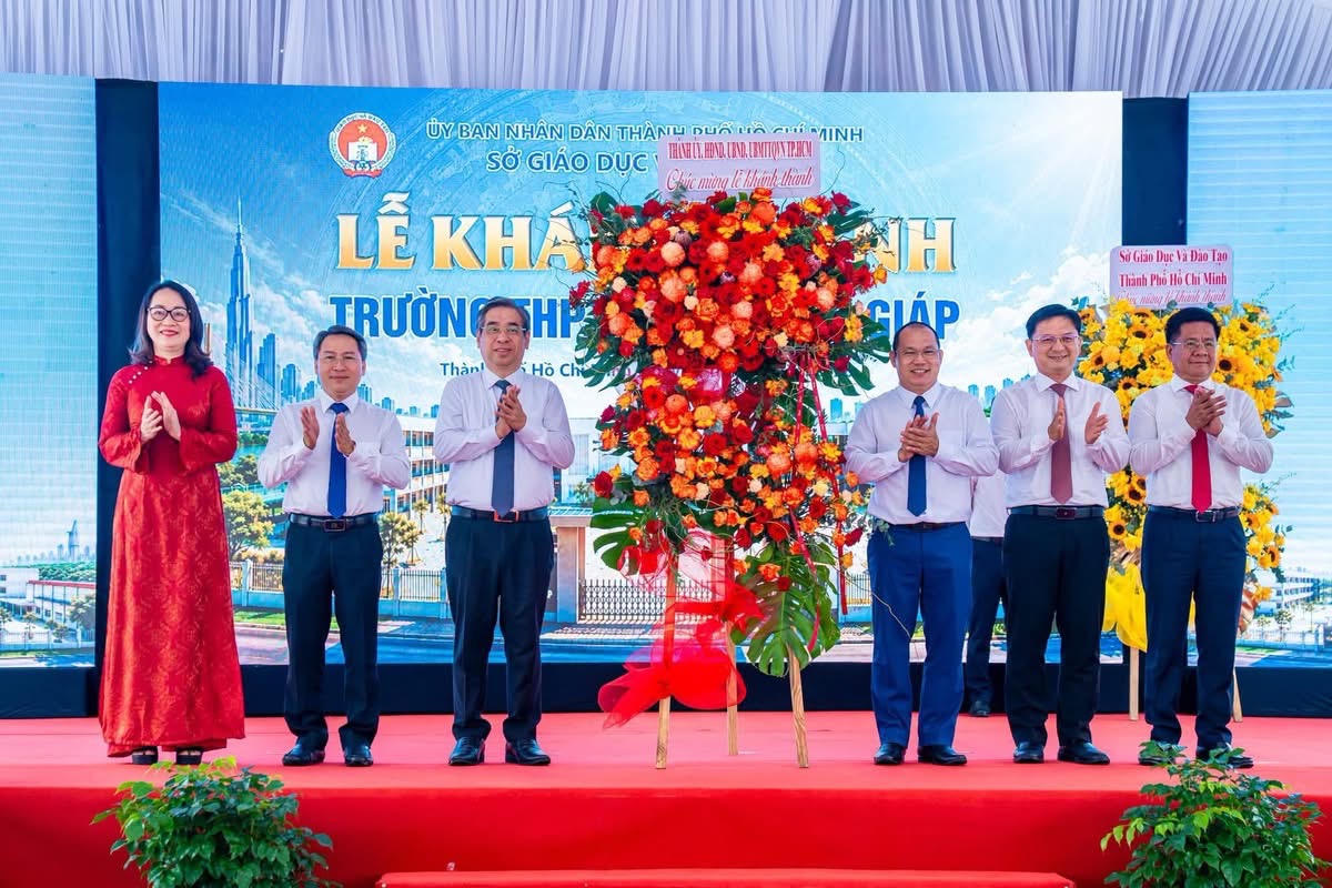Khánh thành Trường THPT Võ Nguyên Giáp, đáp ứng quy mô 1.350 học sinh. Ảnh: Khánh Chi.
