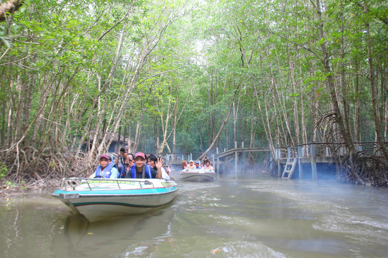 Đánh thức “kho báu” cực Nam, tạo tăng trưởng mới cho du lịch Cà Mau