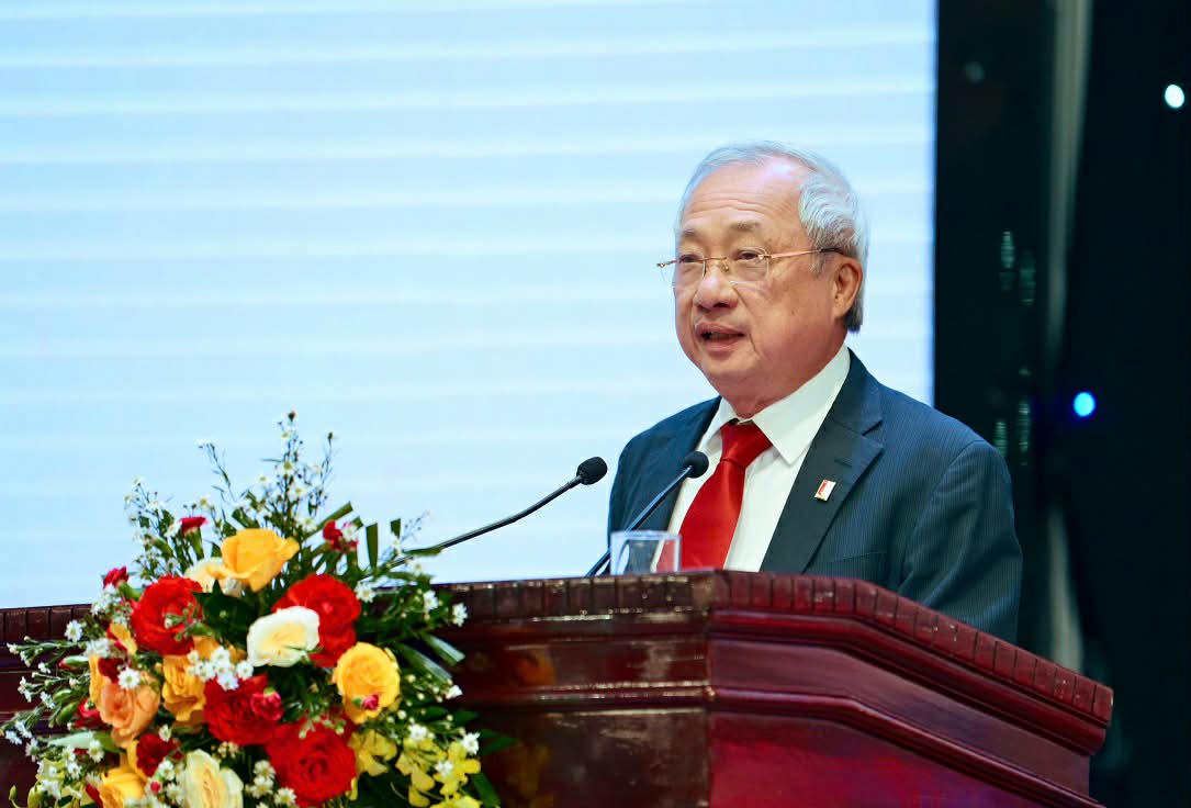Thượng tướng Nguyễn Văn Thành, Chủ tịch Hội Hữu nghị Việt Nam - Thái Lan phát biểu. Ảnh: V.Khánh