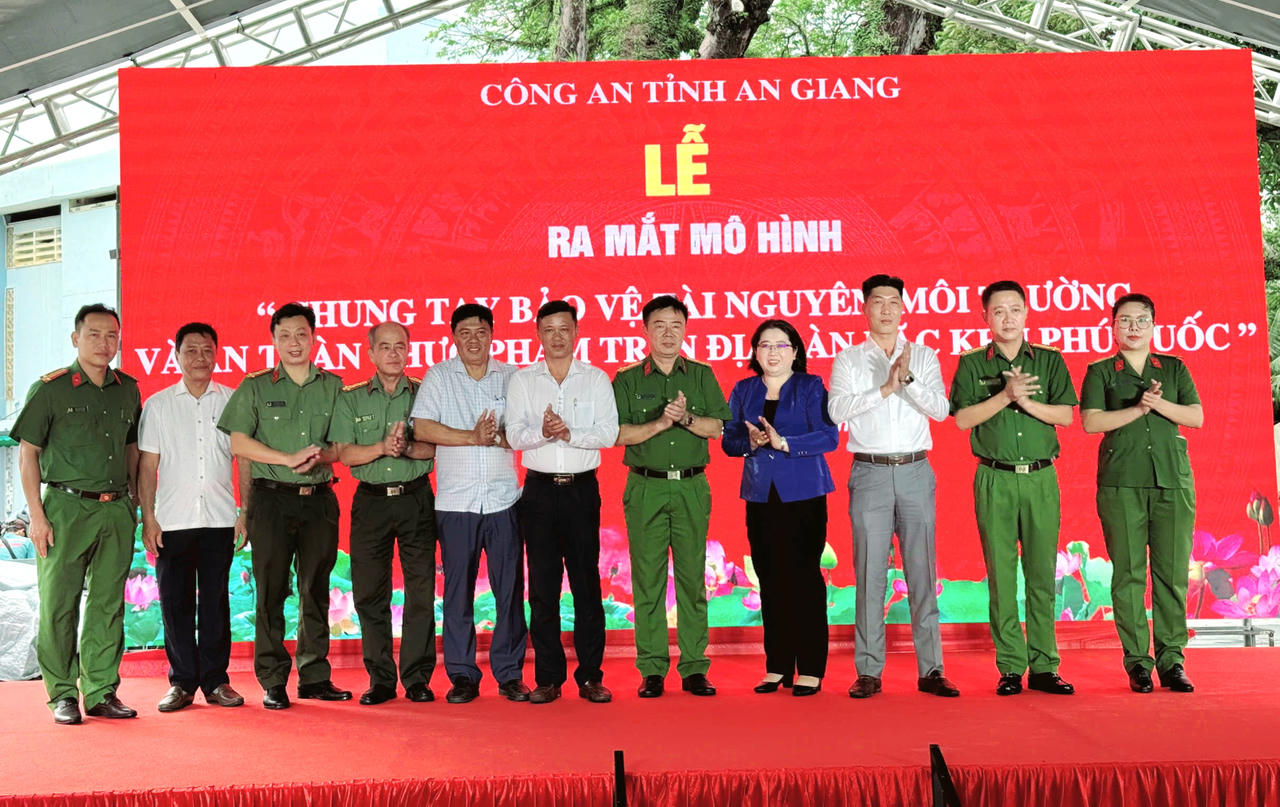 Phú Quốc ra mắt mô hình 'chung tay bảo vệ tài nguyên, môi trường và an toàn thực phẩm'