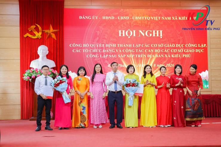 Kiều Phú tổ chức Hội nghị công bố quyết định thành lập các cơ sở giáo dục công lập sau sắp xếp - Ảnh 16.