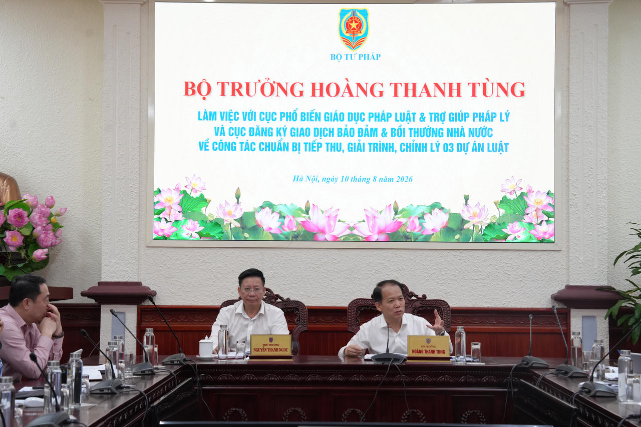Ba dự án luật do Bộ Tư pháp trình phải “toát lên được tinh thần mới”