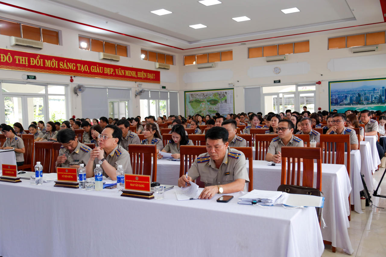 Các đại biểu tham dự Hội nghị
