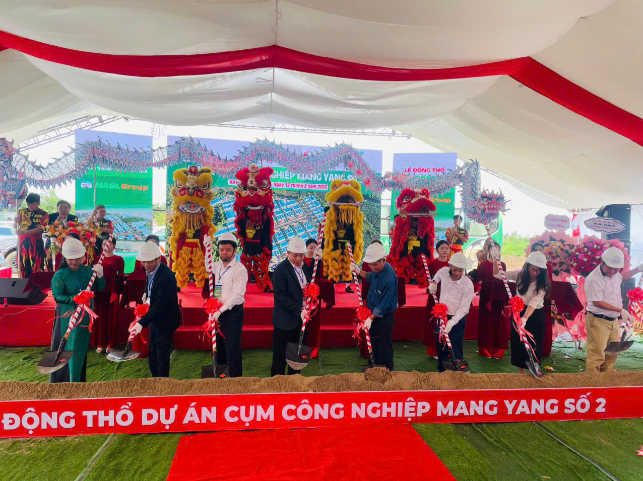 Khởi công cụm công nghiệp Mang Yang 2 hơn 400 tỉ đồng Khởi công cụm công nghiệp Mang Yang 2 hơn 400 tỉ đồng