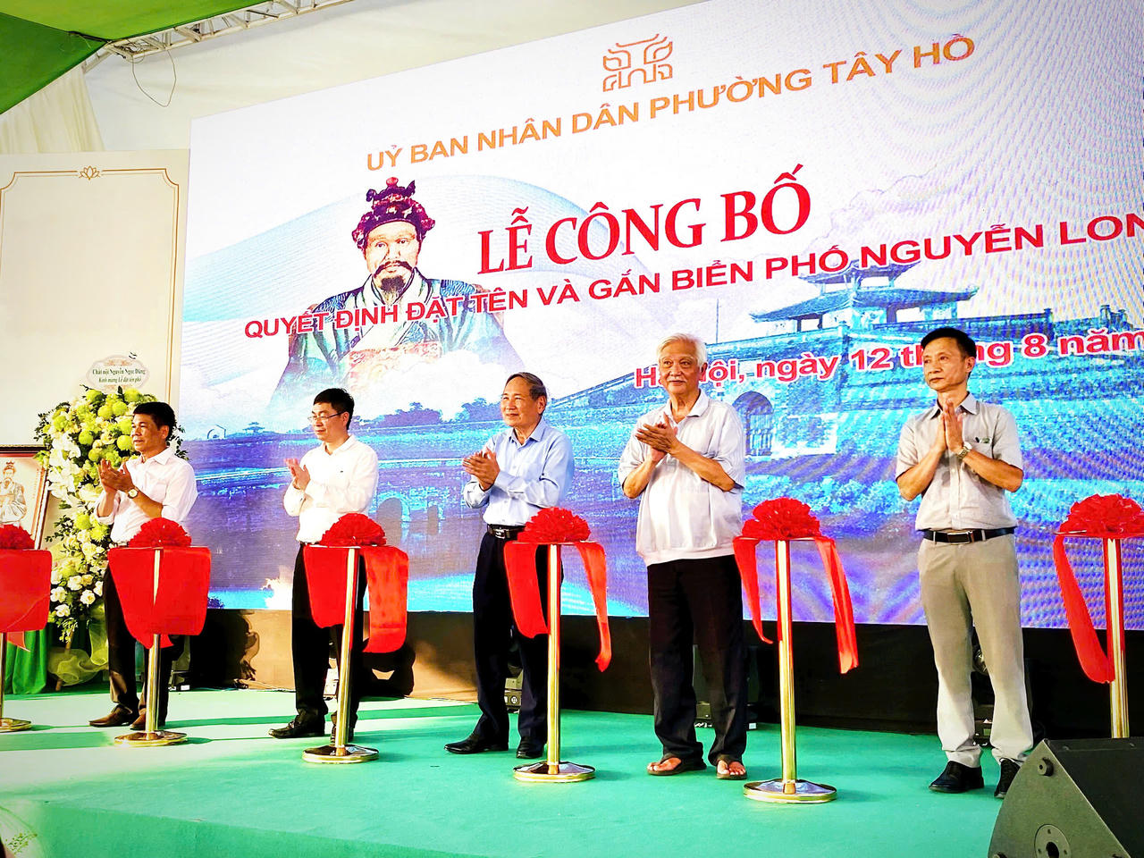 Phố Nguyễn Long chính thức được gắn biển tên tại phường Tây Hồ