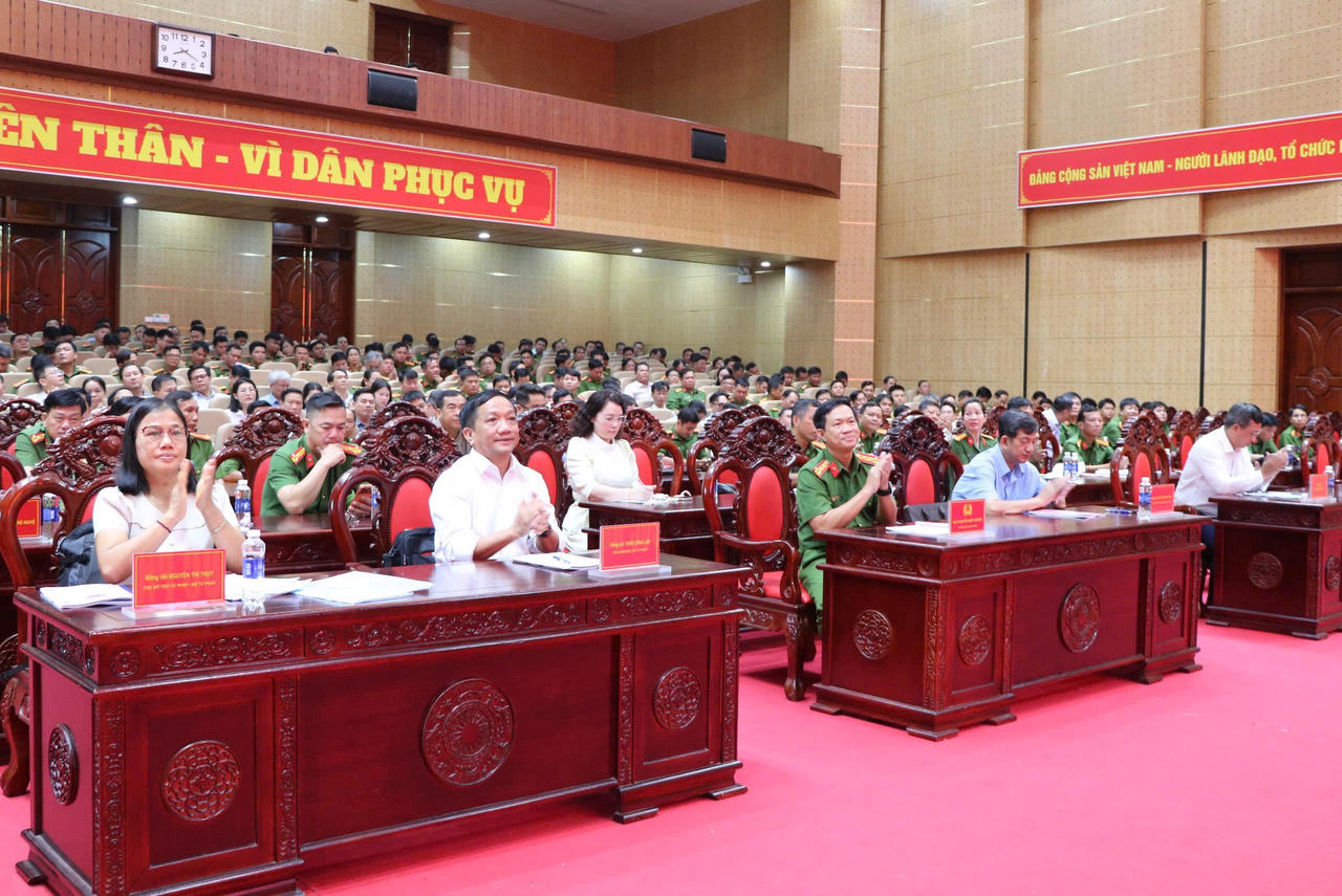 Các đại biểu tham dự hội nghị tập huấn. Ảnh: Tiến Dũng