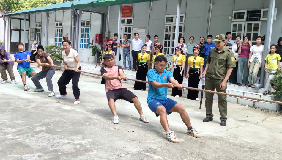 Nhiều hoạt động diễn ra tại ngày hội (Ảnh: Quốc Định).