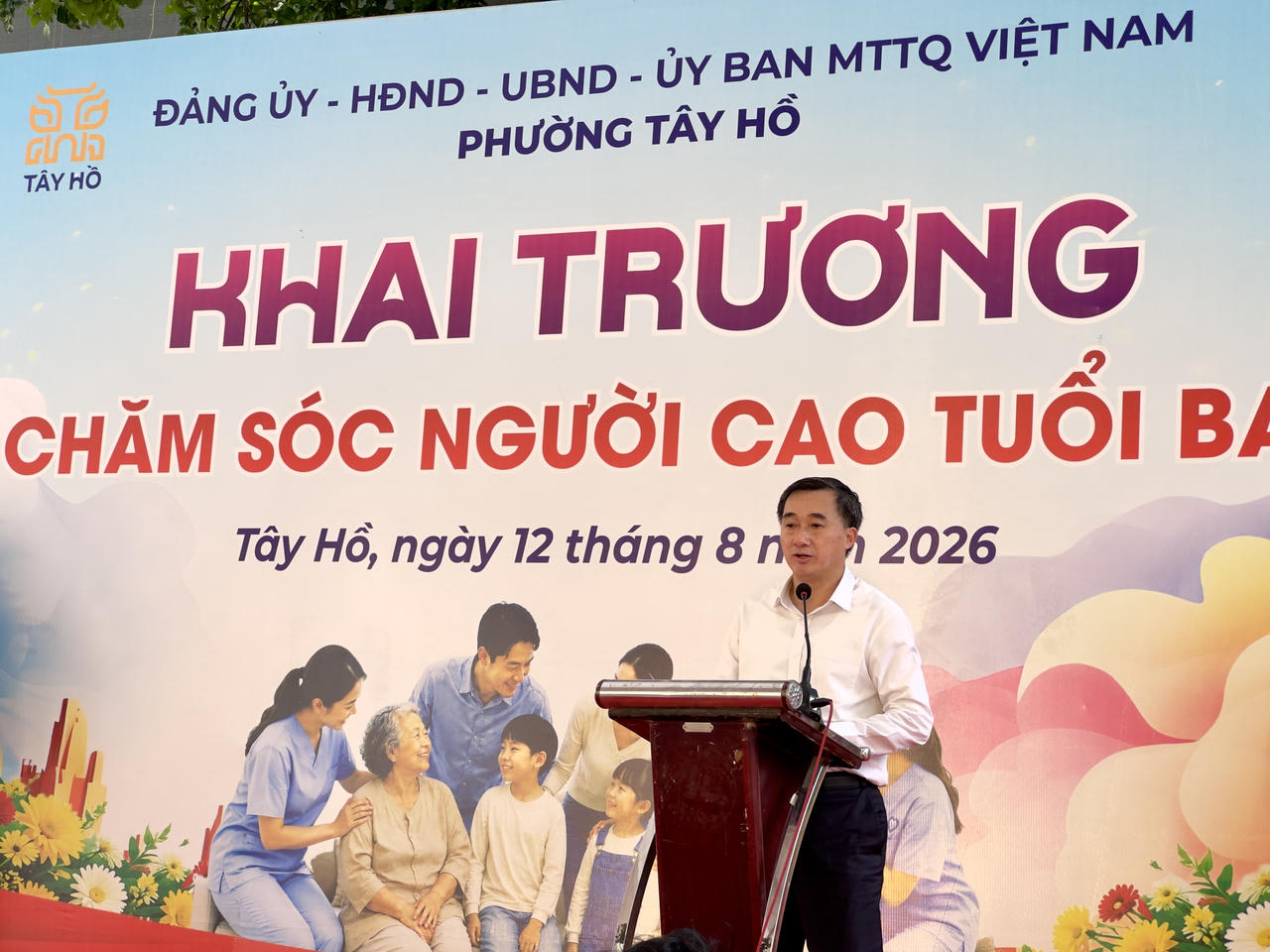 Thứ trưởng Bộ Y tế Trần Văn Thuấn phát biểu tại chương trình. (Ảnh: PV)