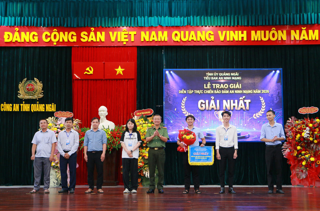 Qua các phần thi, 10 đội tấn công đã khai thác thành công 26 lỗi, gồm 9 lỗi mức cao, 15 lỗi mức trung bình và 2 lỗi mức thấp;  hai đội phòng thủ phát hiện, ghi nhận 23.267 lượt rà quét vào hệ thống; nhận diện 8 tình huống khai thác. (ảnh Vân Anh)