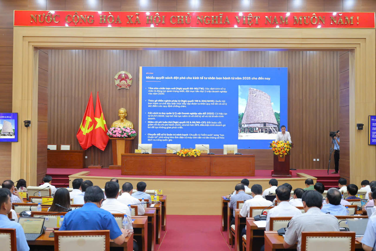 Lãnh đạo UBND tỉnh Quảng Ngãi thẳng thắn nhìn nhận, kết quả PCI năm 2025 chưa tương xứng với tiềm năng, lợi thế và yêu cầu phát triển của tỉnh.