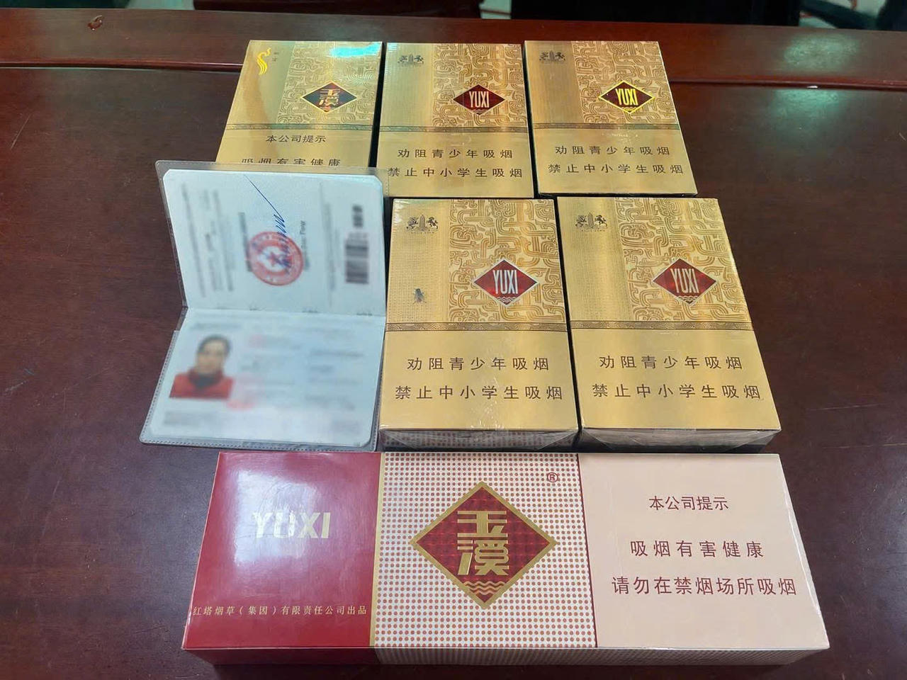 Hải quan Lào Cai liên tiếp phát hiện 3 vụ vận chuyển thuốc lá điếu nhập lậu