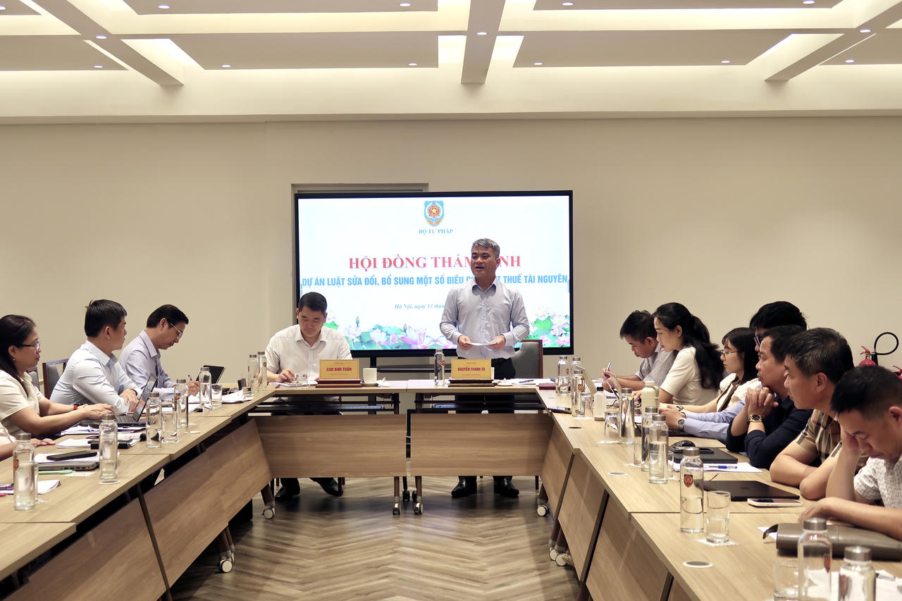 Thứ trưởng Nguyễn Thanh Tú phát biểu kết luận buổi thẩm định. 