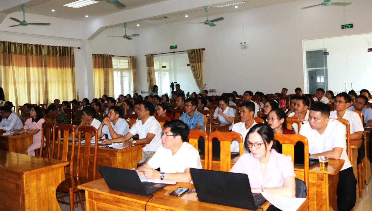Các đại biểu tham dự Hội nghị Báo cáo viên pháp luật cấp tỉnh kỳ II năm 2026.