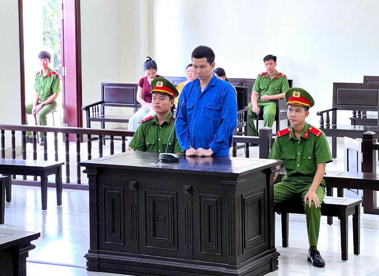 Lãnh 10 năm tù vì mâu thuẫn từ món nợ 5 triệu đồng