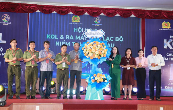 Cà Mau: Ra mắt Câu lạc bộ Niềm tin số, xây dựng không gian mạng an toàn