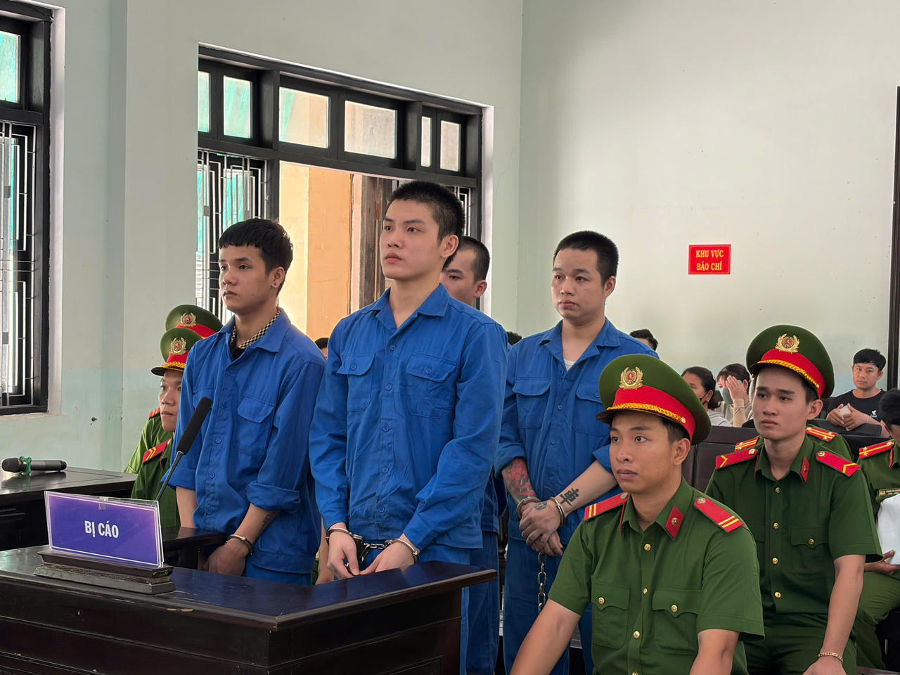 Tổ chức mua bán ma túy, 4 thanh niên lĩnh hơn 54 năm tù