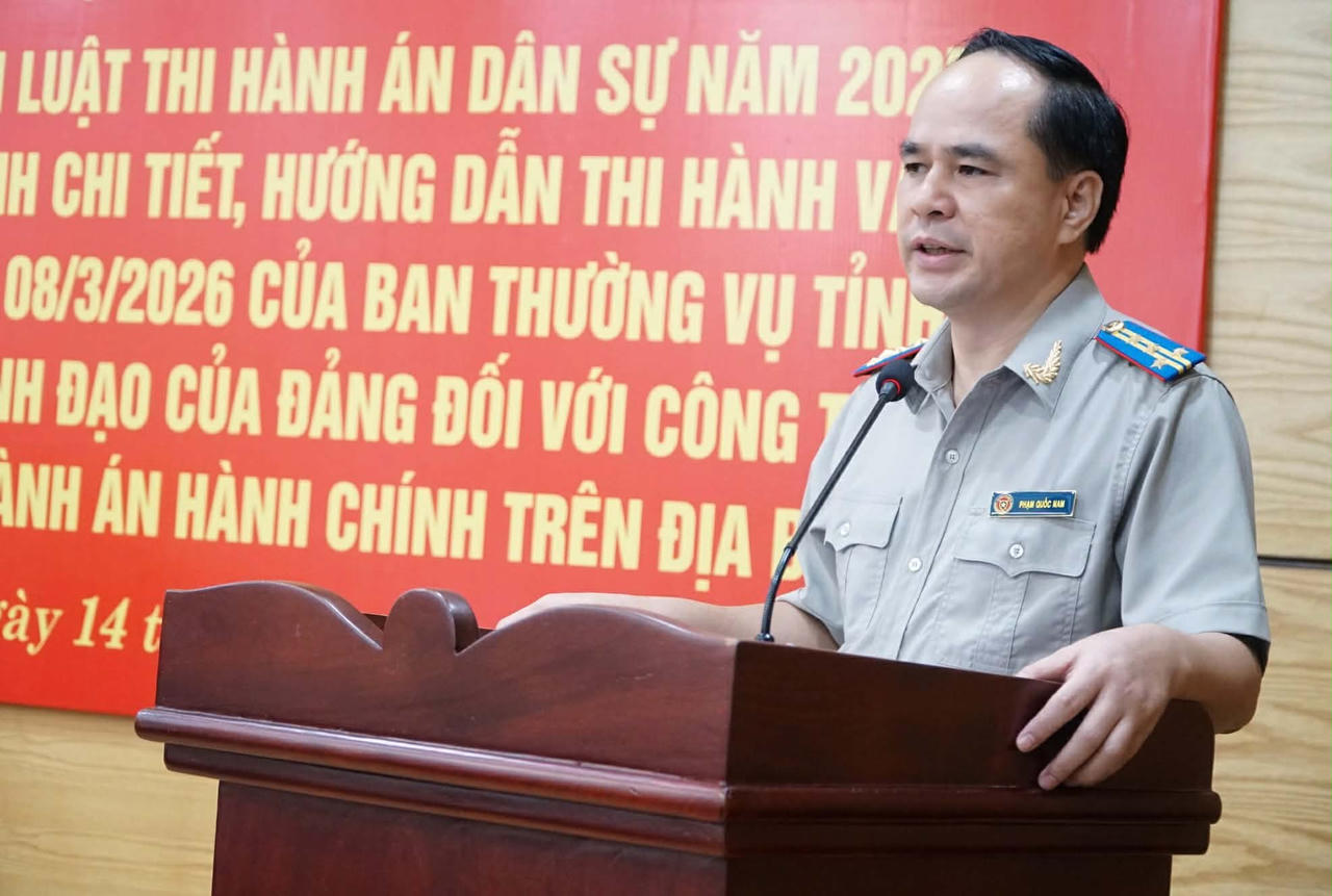 Ông Phạm Quốc Nam - Trưởng THADS tỉnh, Phó Trưởng Ban chỉ đạo THADS, HC tỉnh Nghệ An trao đổi 3 chuyên đề tại Hội nghị. Ảnh: Tuyết Lan