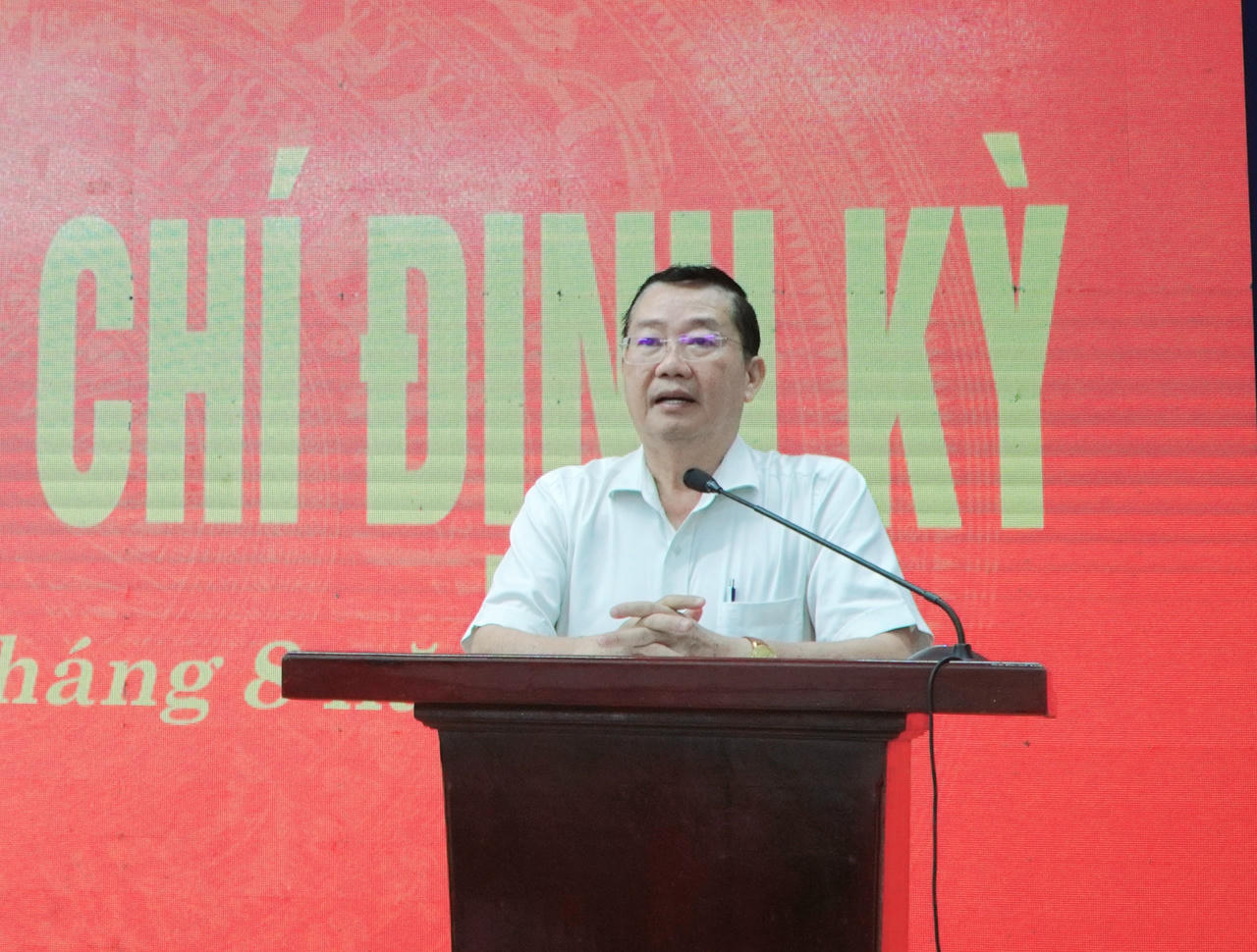 Ông Trần Quang Bảo, Giám đốc Sở GDĐT tỉnh An Giang thông tin về việc sắp xếp các cơ sở giáo dục trên địa bàn tỉnh. Ảnh: Khánh Thùy