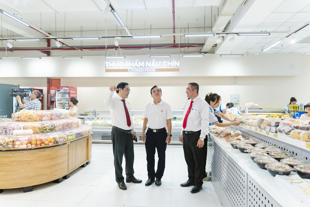 Co.opmart Đà Nẵng và Co.opmart Quảng Ngãi chính thức ra mắt không gian mua sắm mới