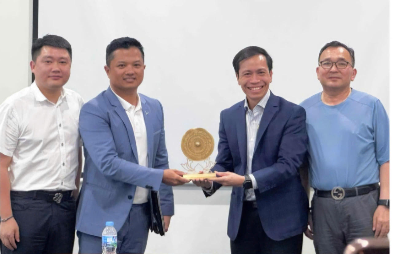 KCN Hải Long và Tập đoàn Phương Đỉnh hướng tới chuỗi cung ứng linh kiện ô tô tại miền Bắc