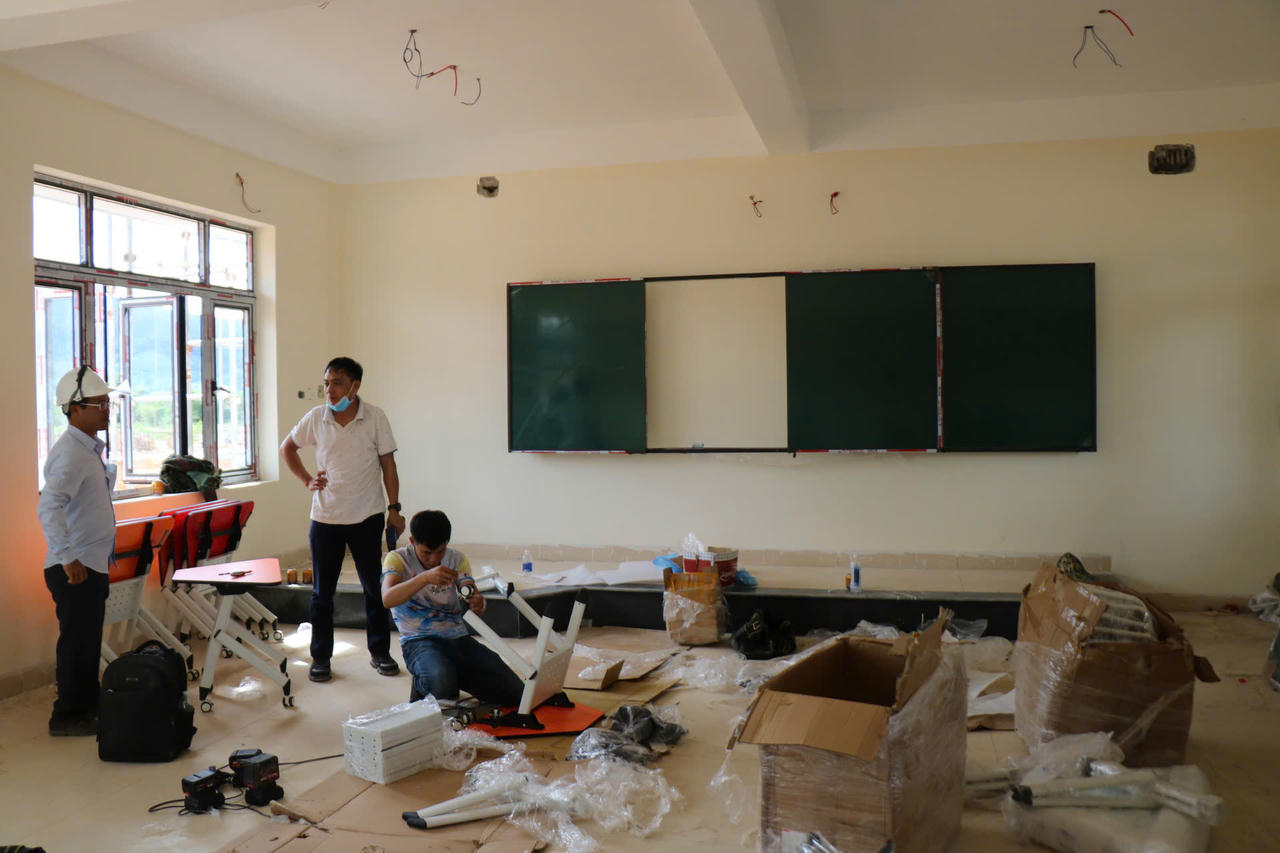 Các trường liên cấp ở A Lưới tăng tốc về đích trước năm học mới