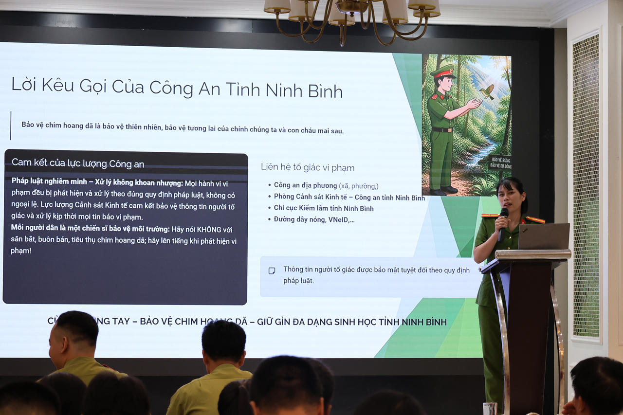 Hoạt động tập huấn nhằm thực hiện Kế hoạch số 628/KH-BCA-BNN&MT ngày 17/10/2025 của Bộ Công an và Bộ Nông nghiệp và Môi trường về việc phối hợp tổ chức tuyên truyền, đấu tranh, xử lý, góp phần ngăn chặn các hành vi vi phạm pháp luật liên quan đến bảo vệ các loài động vật hoang dã và nguồn lợi thủy sản tại Việt Nam.
