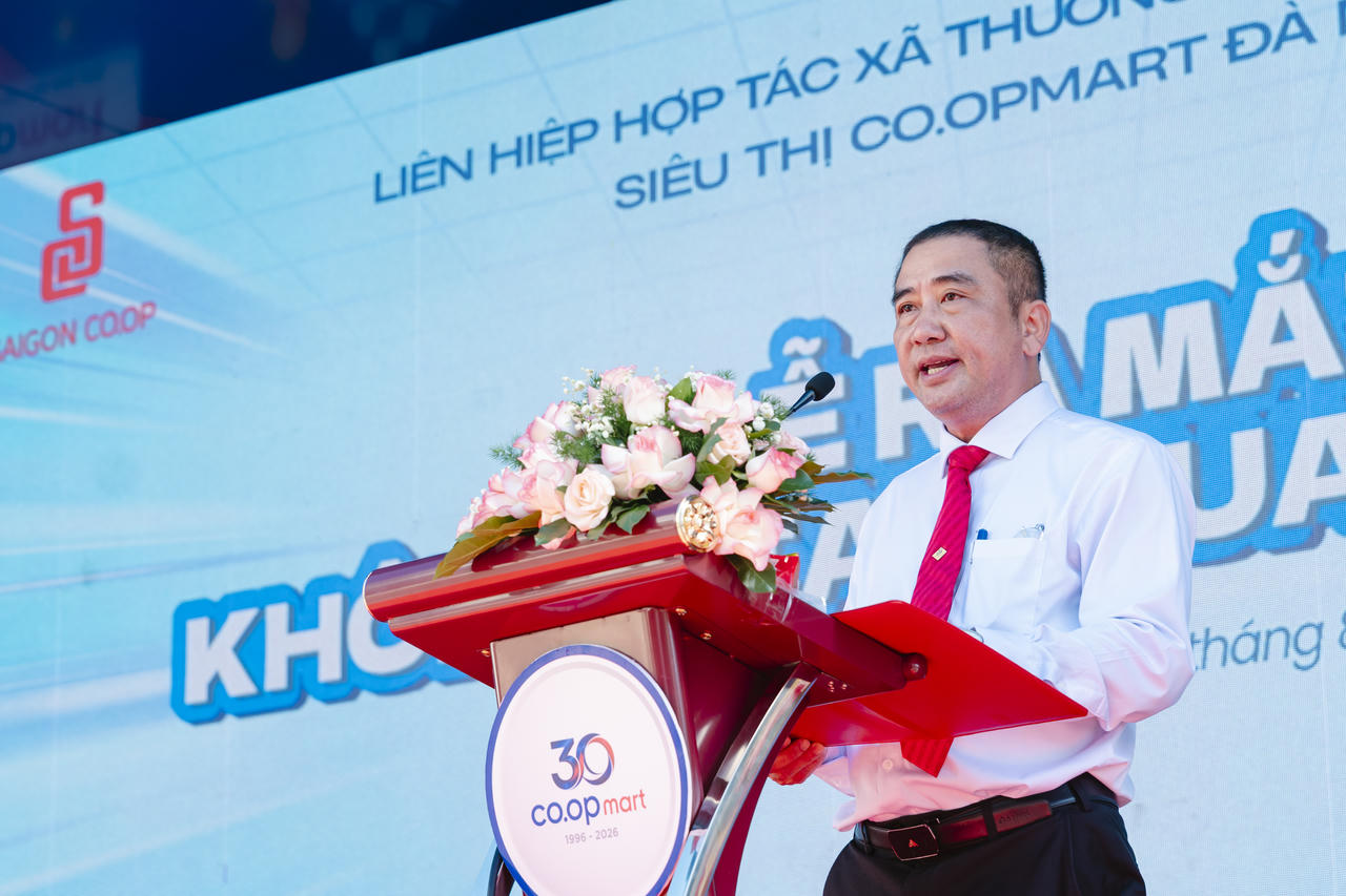 Ông Lê Hồng Ca - Giám đốc siêu thị Co.opmart Đà Nẵng phát biểu tại sự kiện