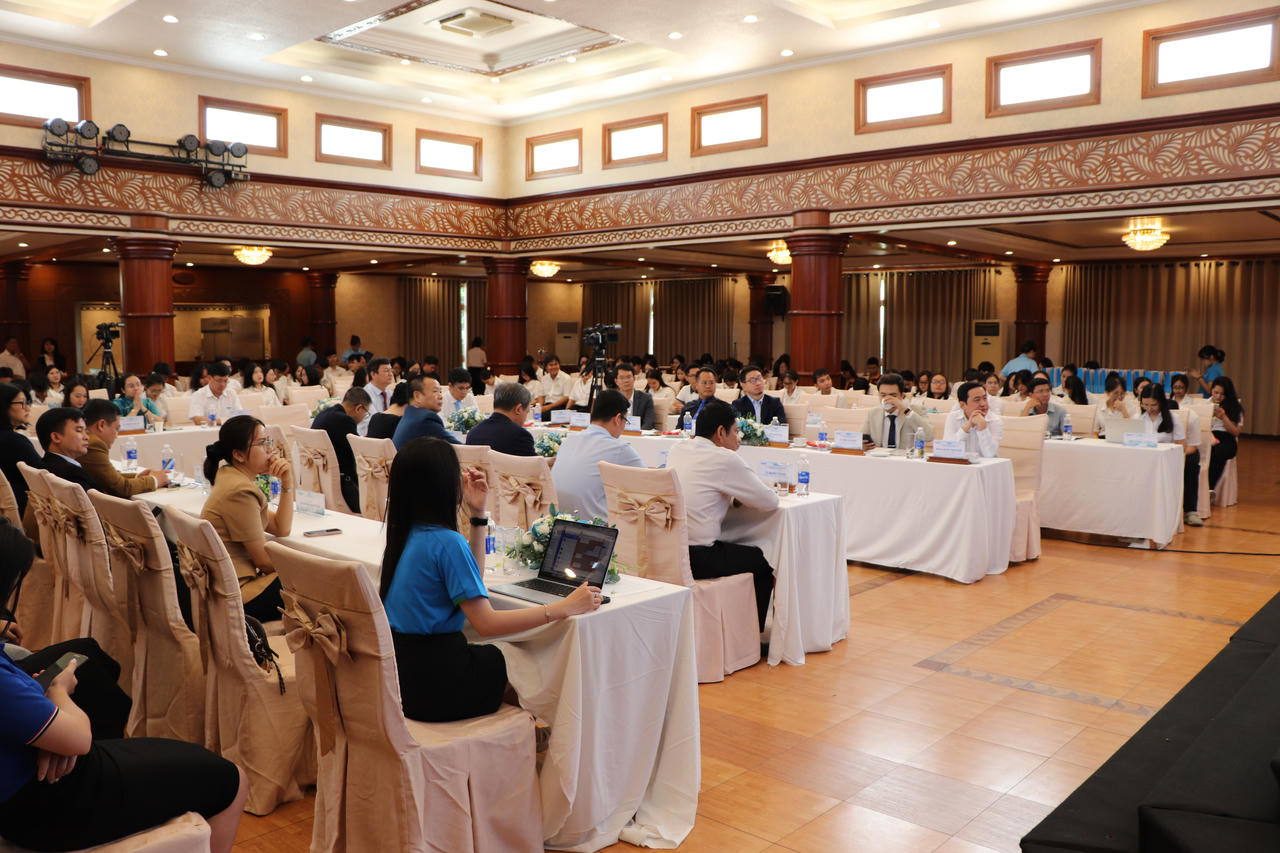 Toàn cảnh hội nghị. Ảnh: Trọng Trung