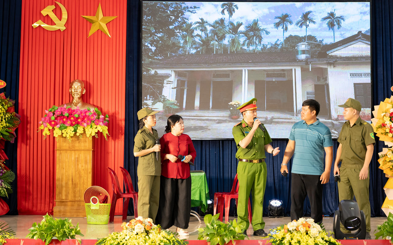 Xây dựng phường Đồng Thuận thành địa bàn kiểu mẫu về an ninh, trật tự, văn minh đô thị. (Ảnh: Nhật Quang)