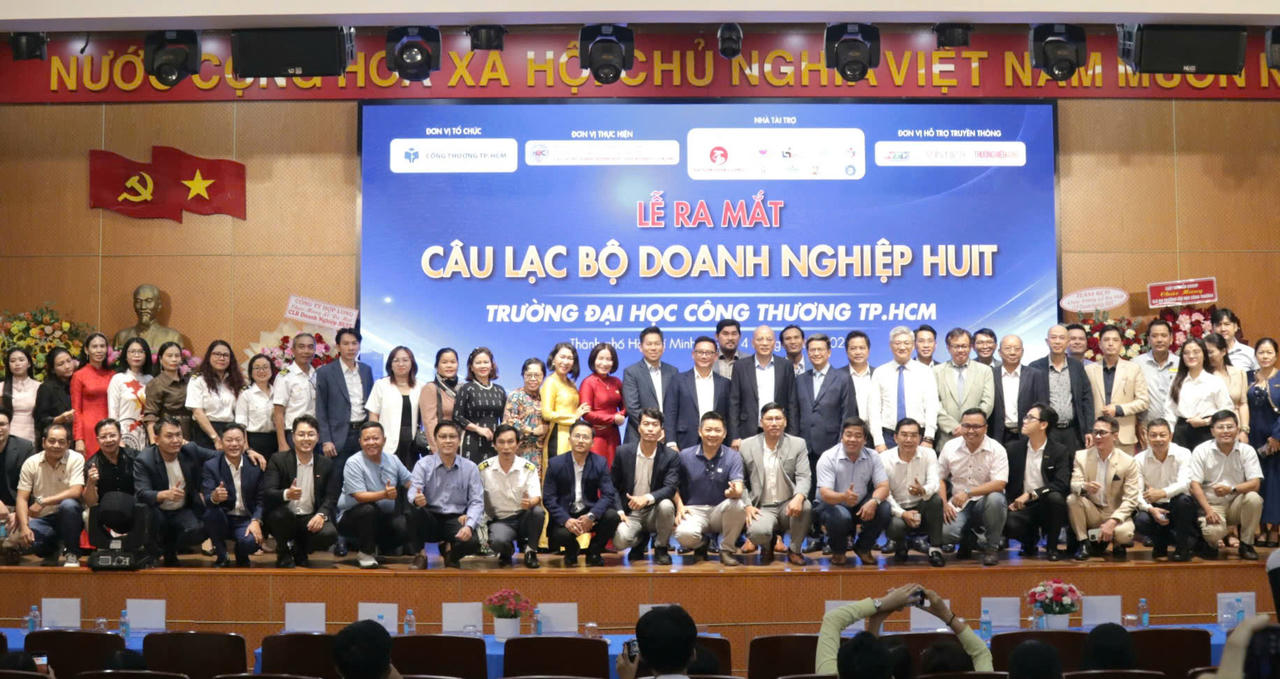 Theo lãnh đạo HUIT, HBC sẽ là một trong những kênh để kết nối tri thức của nhà trường với nhu cầu thực tiễn của doanh nghiệp. (Ảnh: Lê Tú)