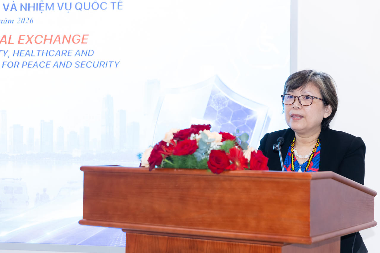 Bà Vũ Thu Hồng, Cán bộ Chương trình Phụ nữ, Hòa bình và An ninh, UN Women Việt Nam 