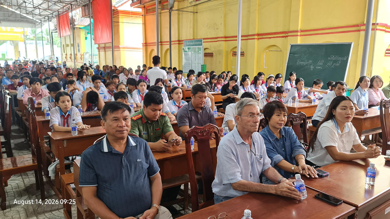 Cục An ninh nội địa - Bộ Công an lan tỏa nghĩa tình, chăm lo cho học sinh nghèo đồng bào dân tộc