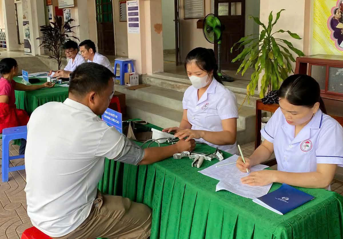 Chiến dịch 90 ngày khám sức khỏe miễn phí cho các đối tượng ưu tiên tại Nghệ An