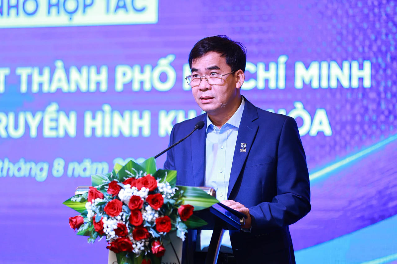 TS. Lê Trường Sơn – Hiệu trưởng Trường Đại học Luật TPHCM phát biểu. Ảnh: ULAW