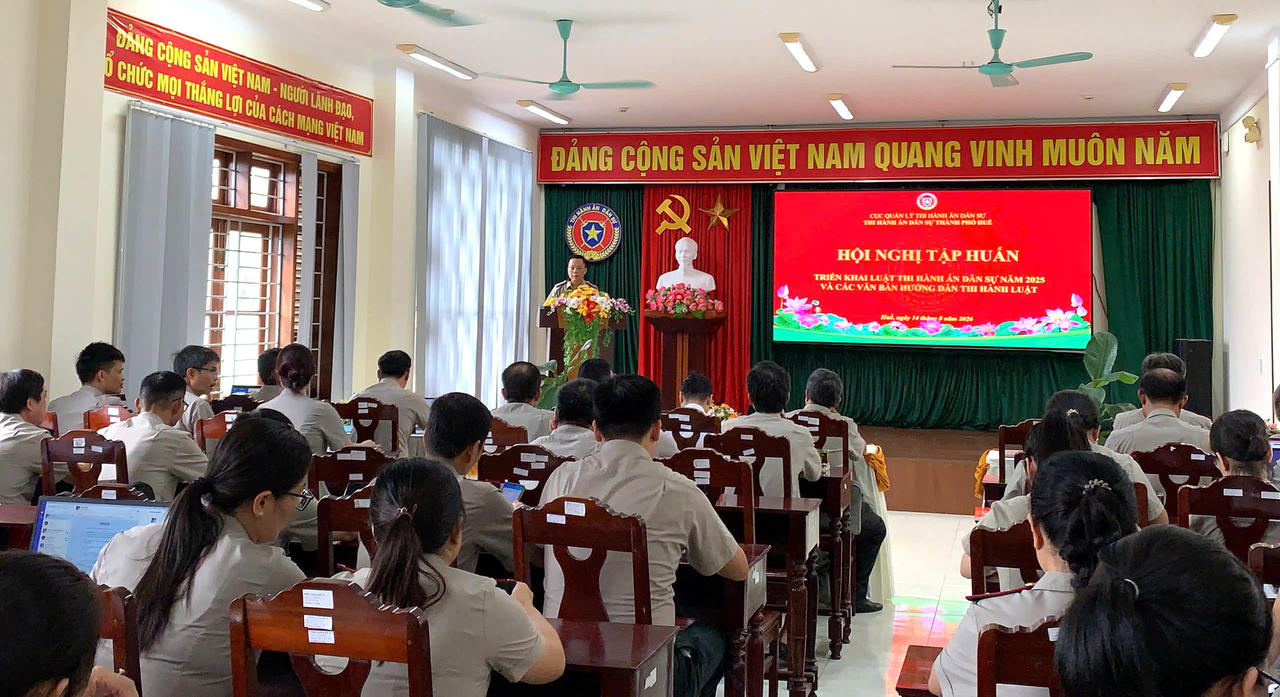 Hội nghị với sự tham dự của các cán bộ, công chức đã được cử tham gia lớp tập huấn do Cục quản lý THADS tổ chức. (Ảnh: N.Lợi)