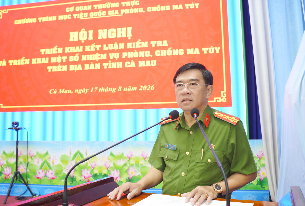 Đại tá Châu Quốc Huy - Tỉnh ủy viên, Phó Giám đốc Công an tỉnh Cà Mau, phát biểu tại Hội nghị (Ảnh: HĐ).