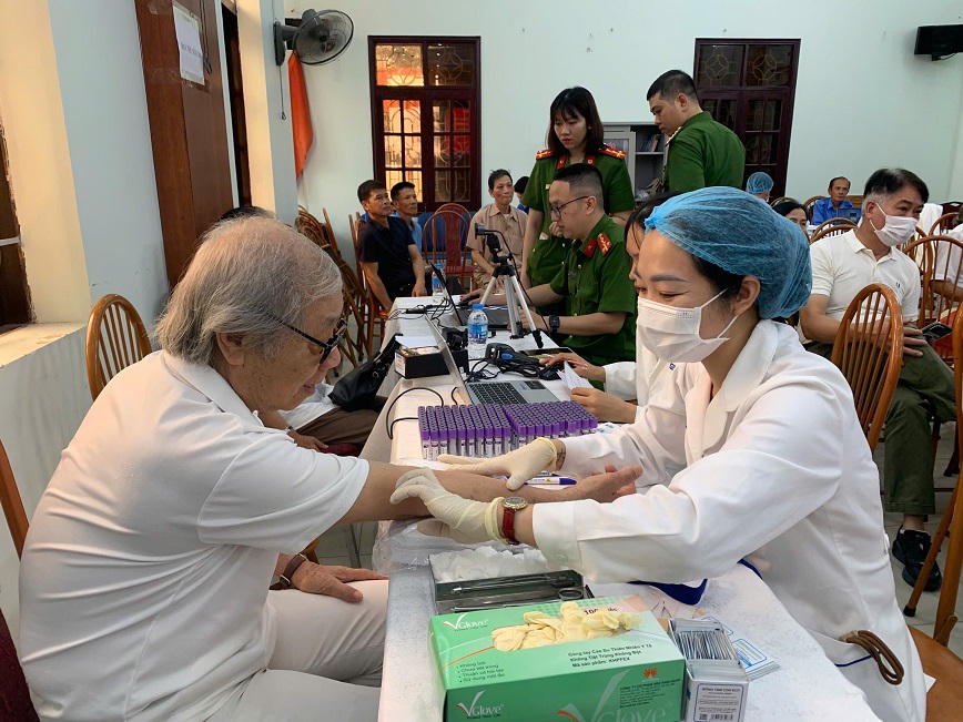 Hải Phòng đẩy nhanh tiến độ lấy mẫu sinh phẩm hài cốt liệt sĩ