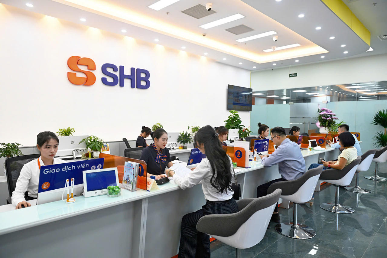 Ngay từ đầu năm 2026, SHB đã chủ động lập kế hoạch kinh doanh, trong đó dành 45.000 tỷ đồng tín dụng ưu đãi cho khách hàng SME, cá nhân và hộ kinh doanh với lãi suất giảm tới 2%/năm. 