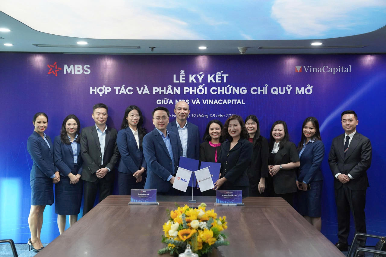 VinaCapital và MBS ký kết thỏa thuận hợp tác phân phối chứng chỉ quỹ mở. Ảnh: VinaCapital 