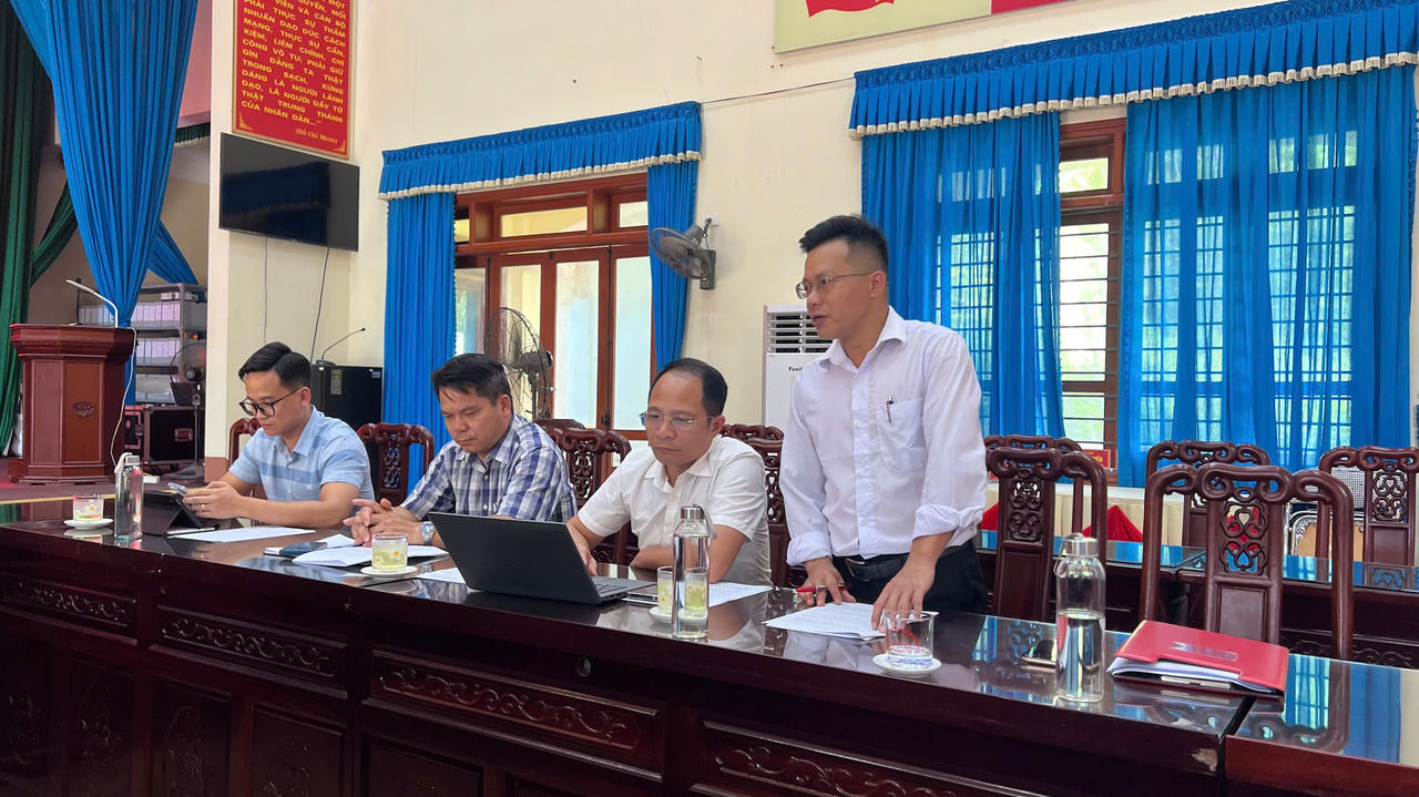 Đại diện Đảng ủy xã Sảng Mộc chia sẻ về công tác CĐS trong công tác Đảng tại địa bàn (Ảnh: Đoan Trang)