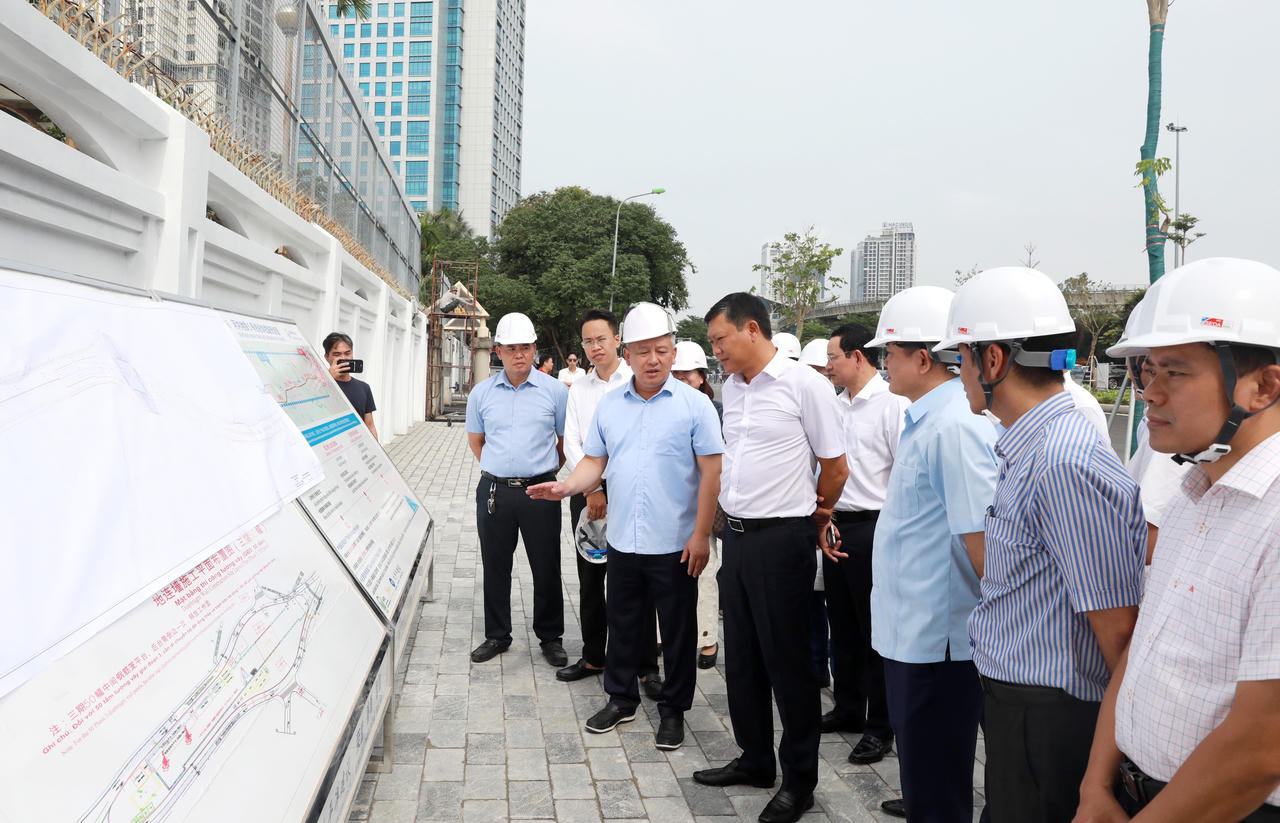 Hà Nội: Tập trung tháo gỡ vướng mắc, phấn đấu thông xe Vành đai 1 trước ngày 2/9