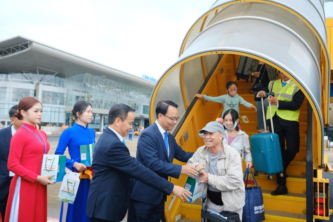 Sân bay quốc tế Liên Khương mở cửa trở lại sau hơn 5 tháng sửa chữa